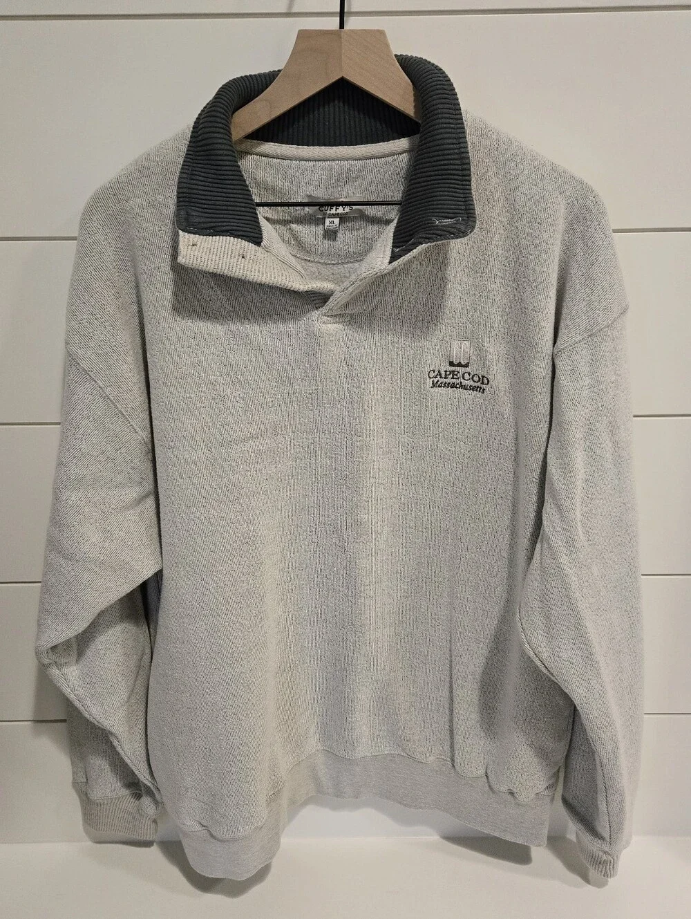 Cuffys Cape Cod Men's Light Gray Pullover Sweater